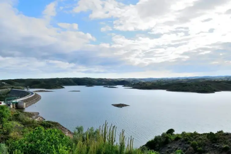 Imagem de barragem no Algarve